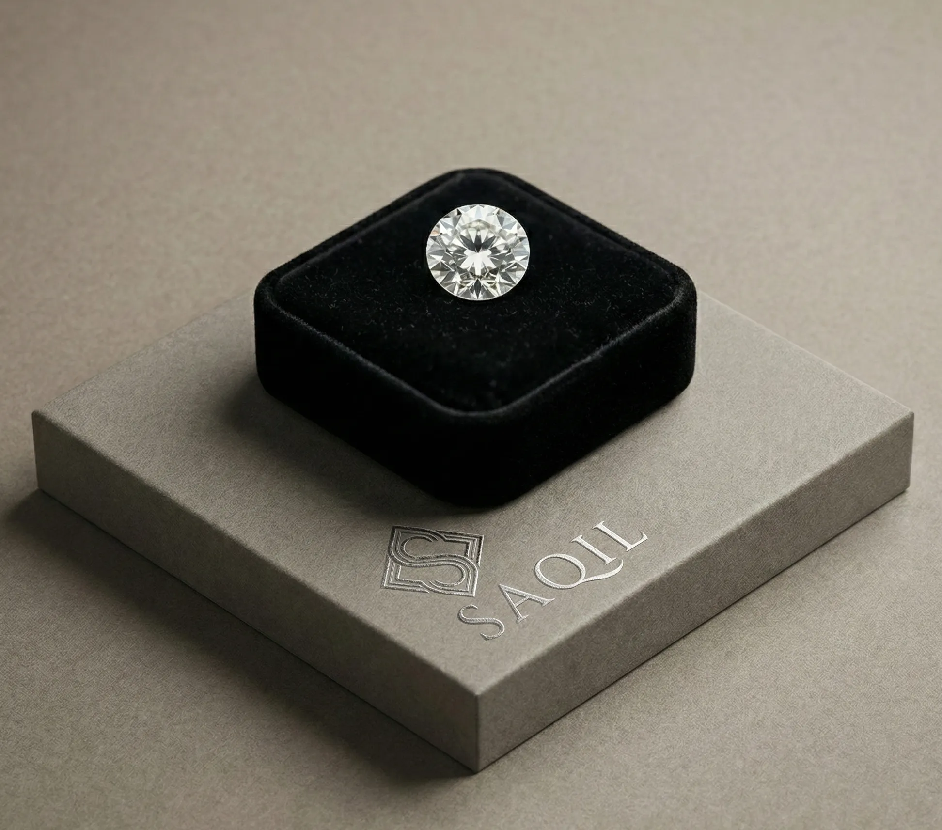 Diamante memorial Saqil en proceso de cristalización