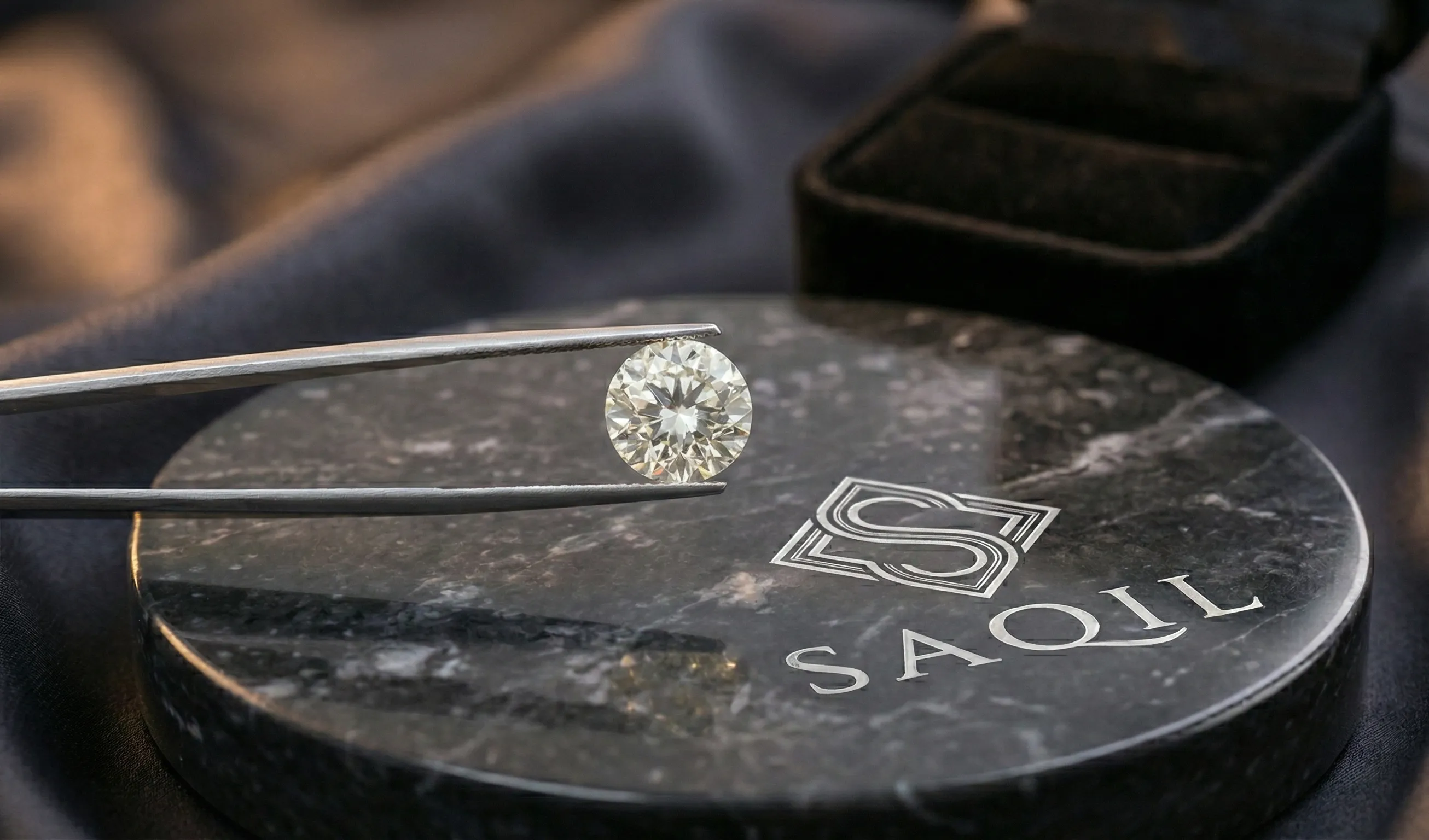 Anillo con diamante memorial de claridad superior